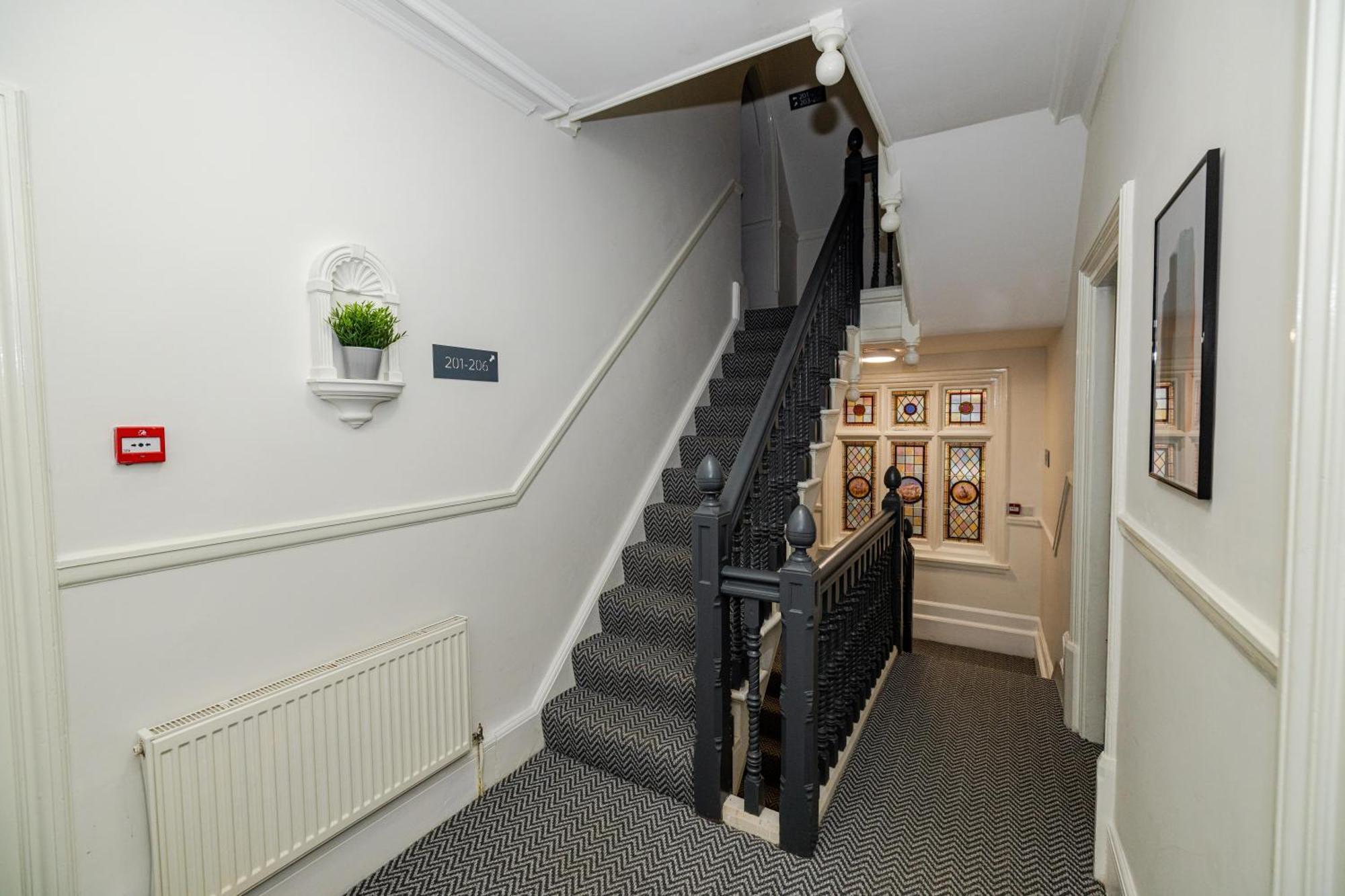 Woodford Hotel London Exterior foto