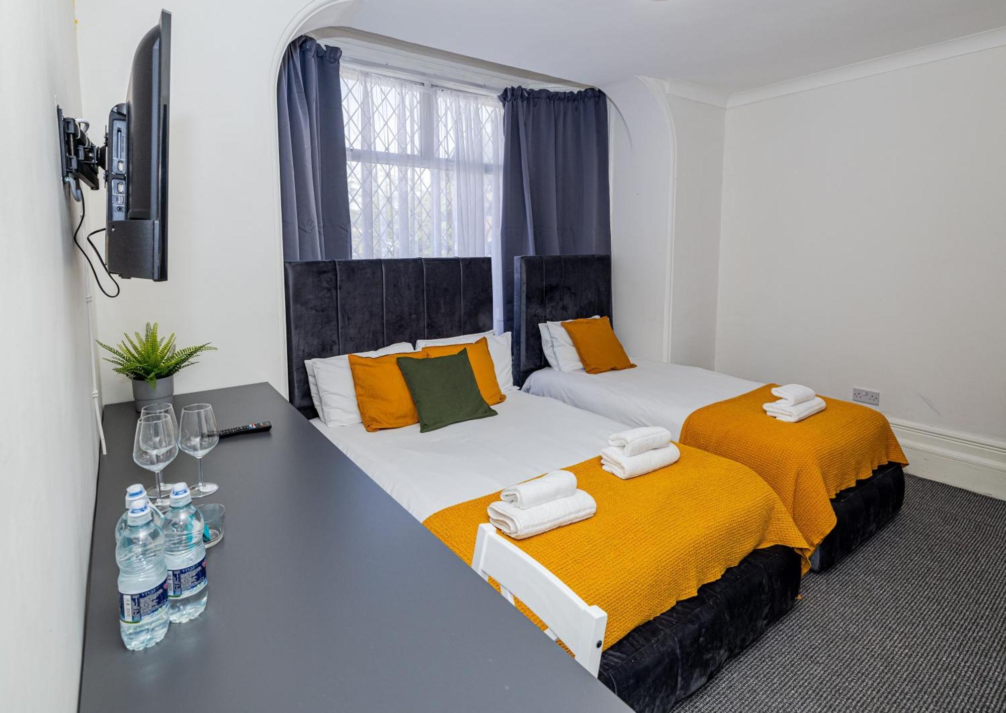 Woodford Hotel London Exterior foto